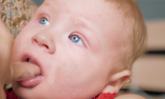 Rubbing your baby's gums can help alleviate teething symptoms